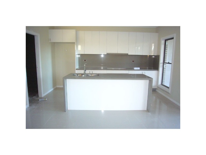 30 Hampden Rd, South Wentworthville NSW 2145