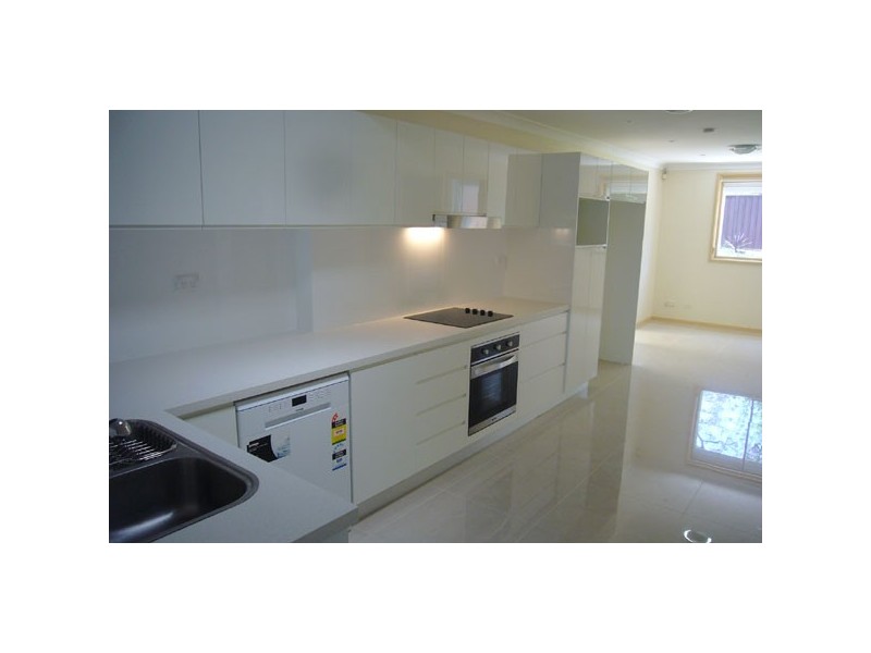 68 Bombala Cr, Quakers Hill NSW 2763