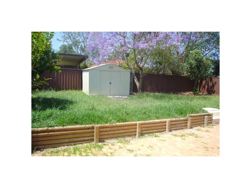 68 Bombala Cr, Quakers Hill NSW 2763