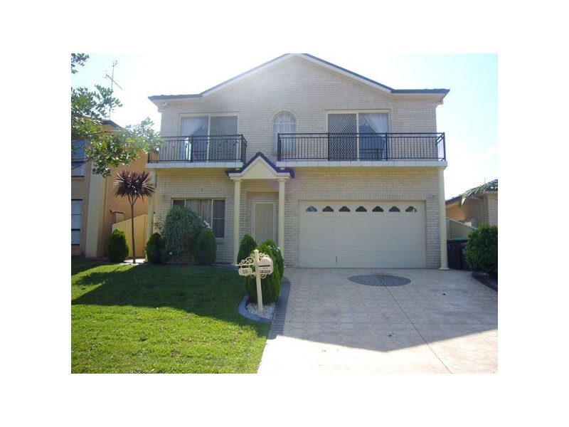 18 Lakewood Terrace, Glenmore Park NSW 2745