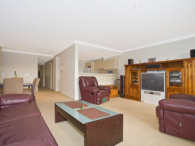 27/52 PRESIDENT AVENUE, Caringbah NSW 2229