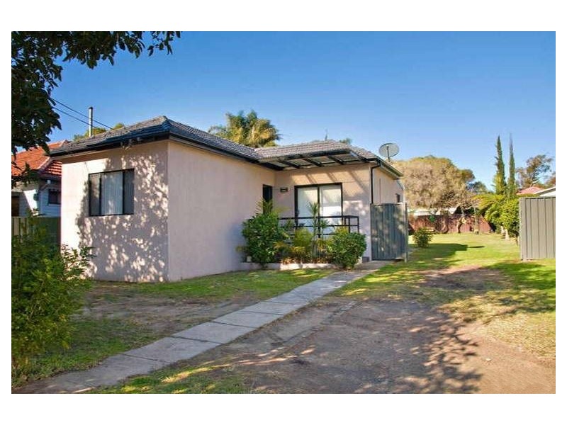 32 Captain Cook Drive, Caringbah NSW 2229