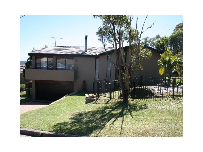 1 Naranga Avenue, Engadine NSW 2233