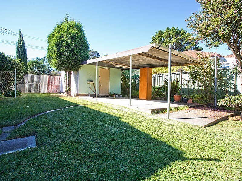 237 Woronora Road, Engadine NSW 2233