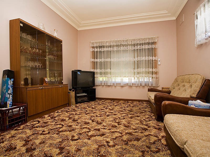 237 Woronora Road, Engadine NSW 2233