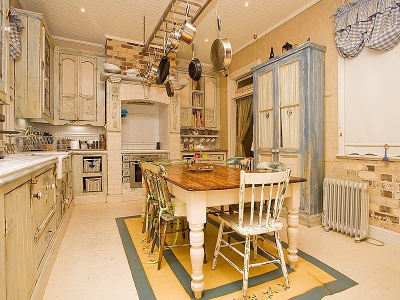 8 Mckell Avenue, Waterfall NSW 2233