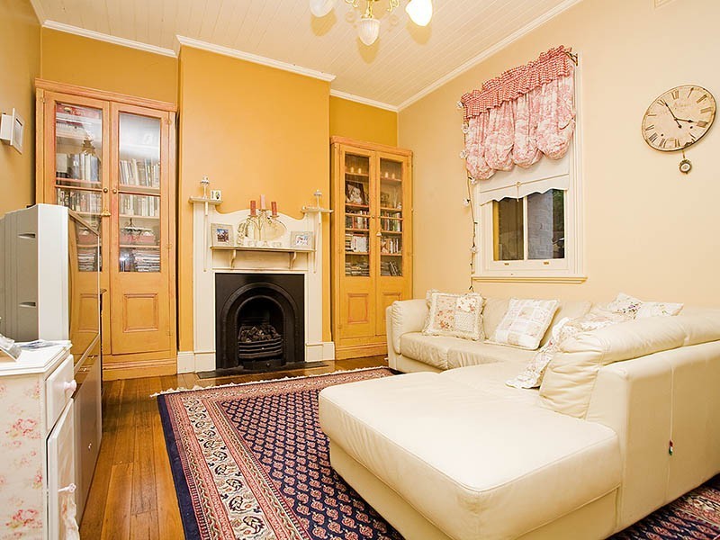 8 Mckell Avenue, Waterfall NSW 2233