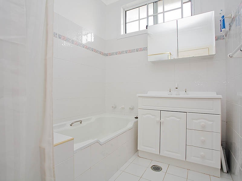 8 Ardrossan Road, Engadine NSW 2233