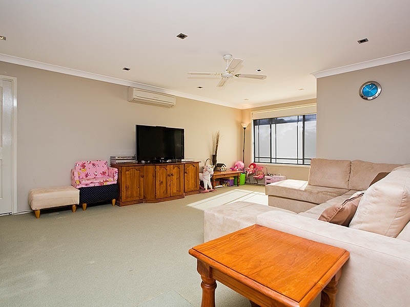 95 Wollybutt Road, Engadine NSW 2233