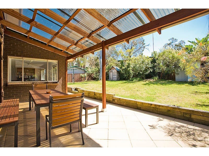 15 Beethoven Street, Engadine NSW 2233