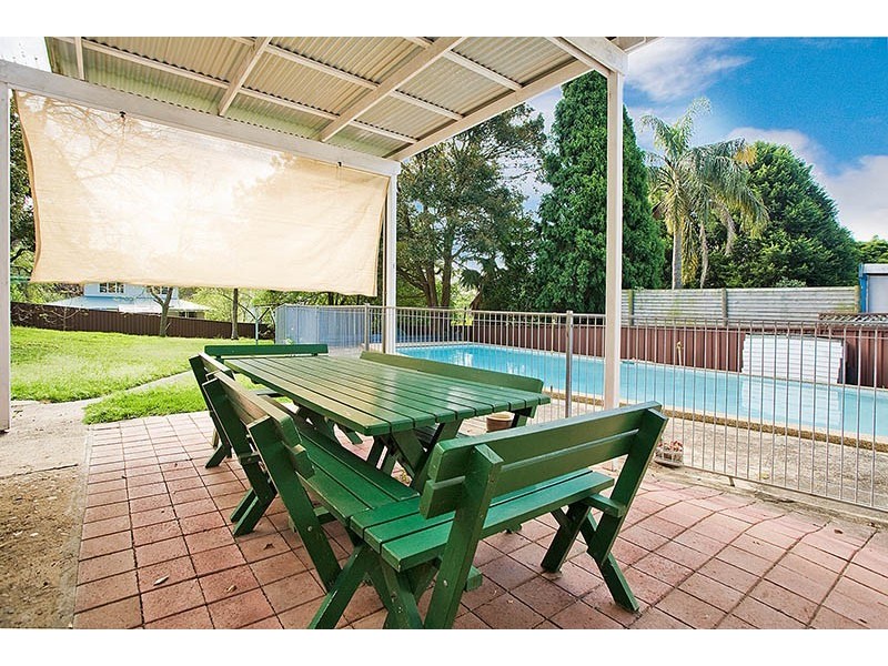 9 Hunter Street, Heathcote NSW 2233