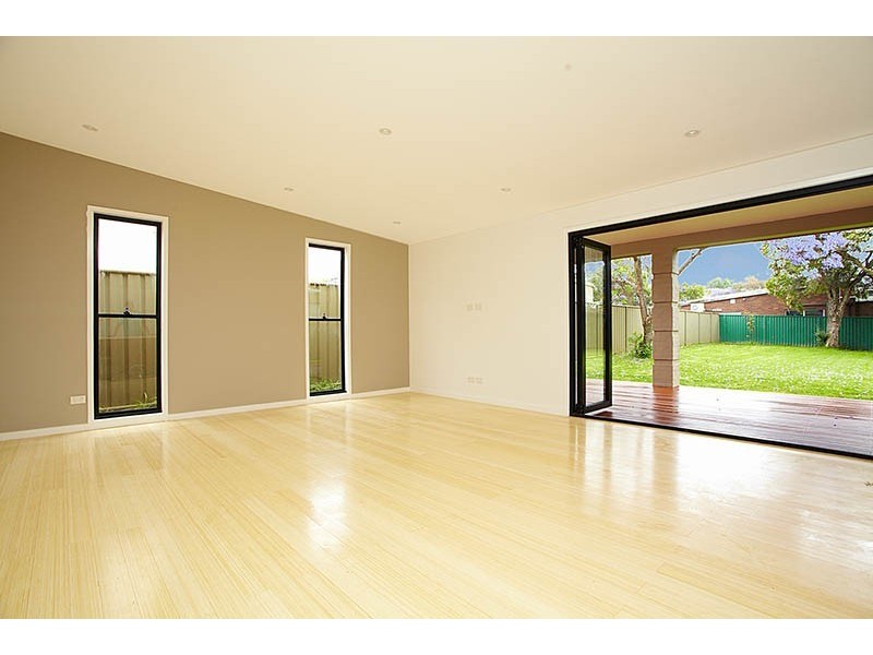 83 Cambrai Avenue, Engadine NSW 2233