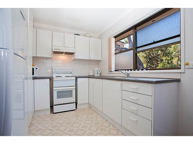 2 Kimbar Place, Yarrawarrah NSW 2233