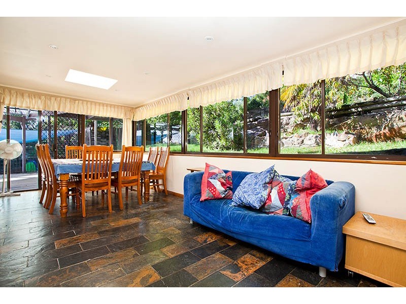12 Glenora Road, Yarrawarrah NSW 2233
