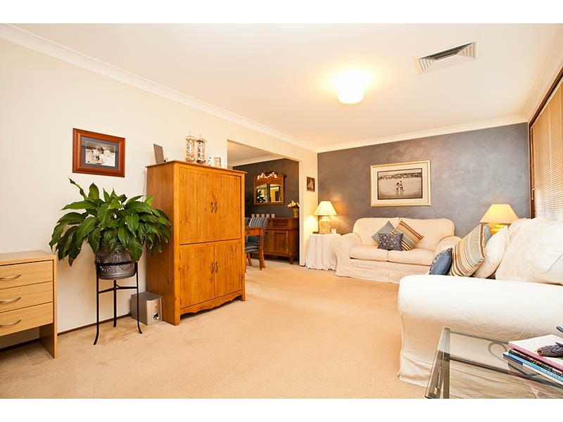 63 Albatross Circuit, Woronora Heights NSW 2233