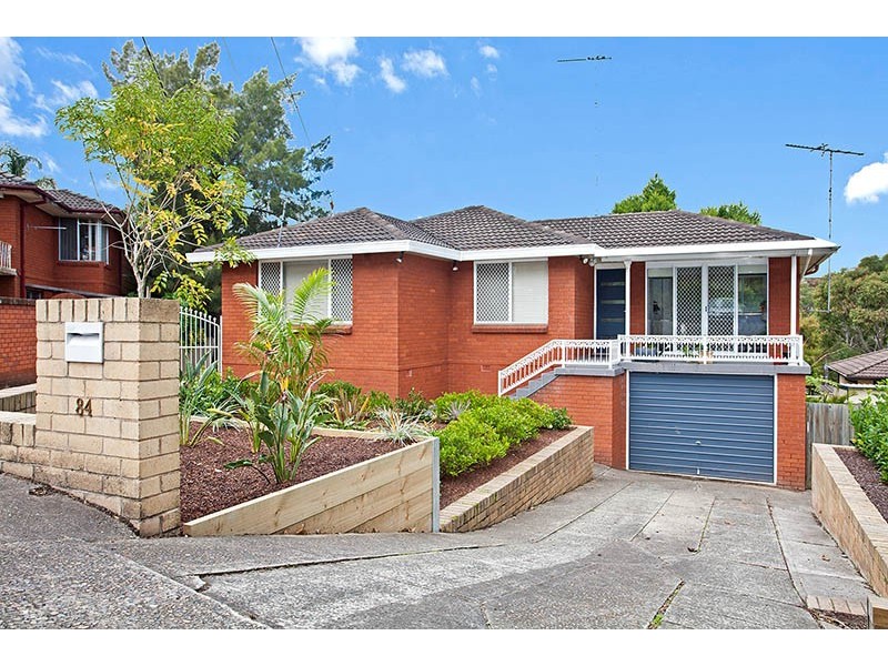 84 Cooriengah Heights Road, Engadine NSW 2233