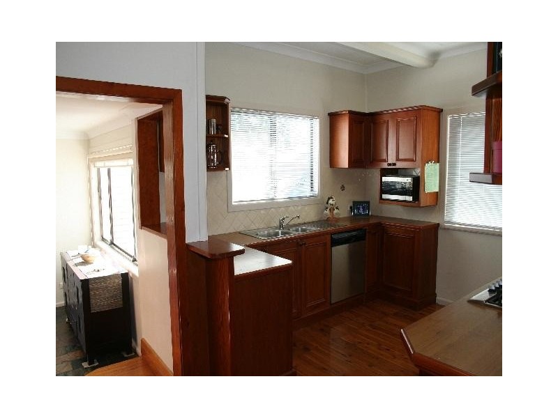 35 Parklands Avenue, Heathcote NSW 2233