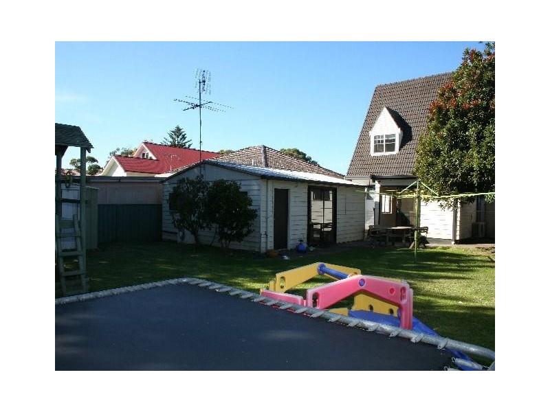 35 Parklands Avenue, Heathcote NSW 2233