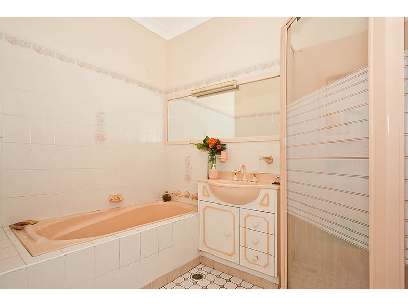 13 Amiens Avenue, Engadine NSW 2233