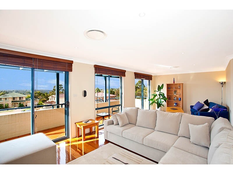 26 Yarra Vista Court, Yarrawarrah NSW 2233