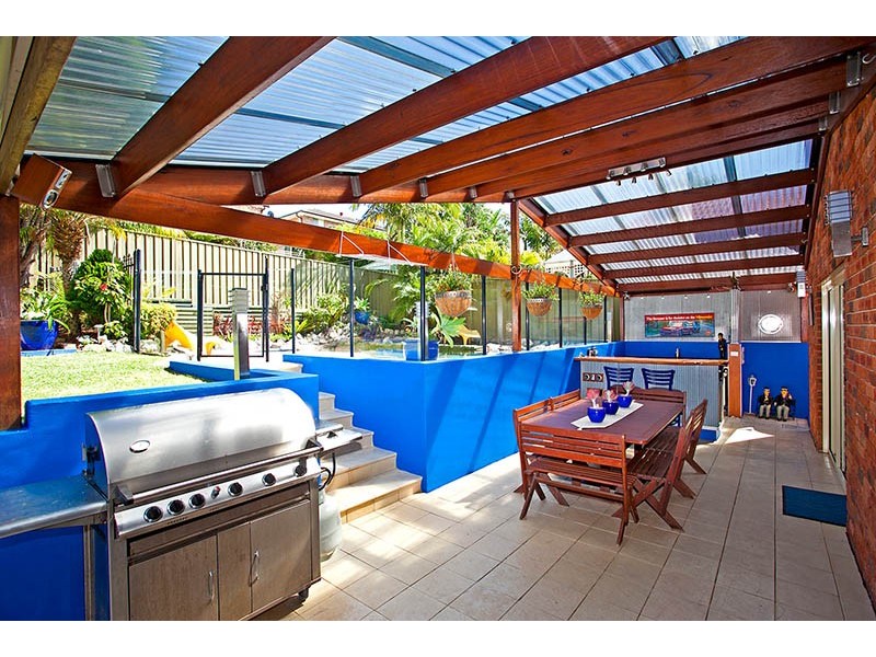 42 Warrangarree Drive, Woronora Heights NSW 2233