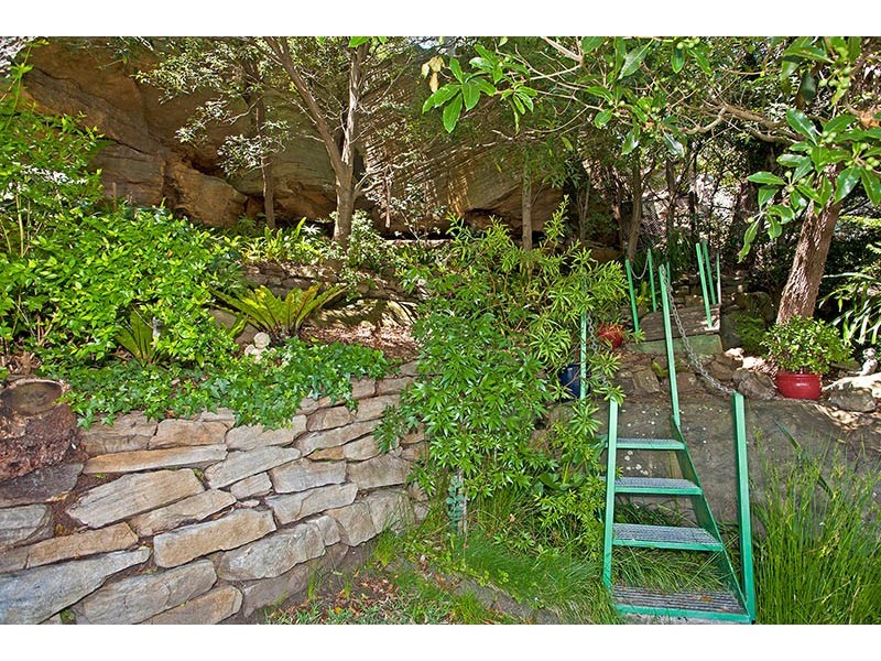 52 Sladden Road, Yarrawarrah NSW 2233