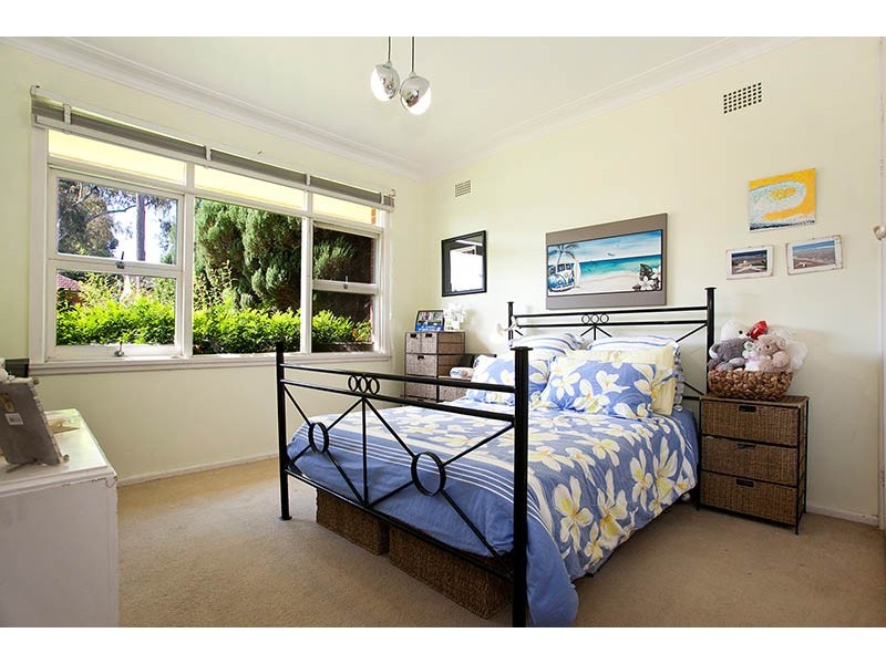 10 Bombell Avenue, Engadine NSW 2233