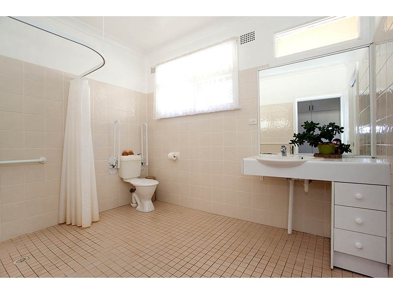 10 Bombell Avenue, Engadine NSW 2233