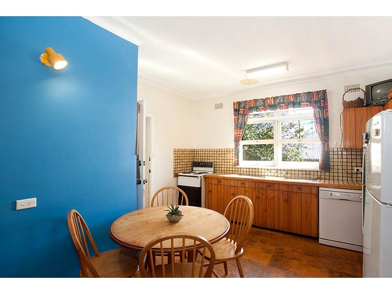 10 Bombell Avenue, Engadine NSW 2233