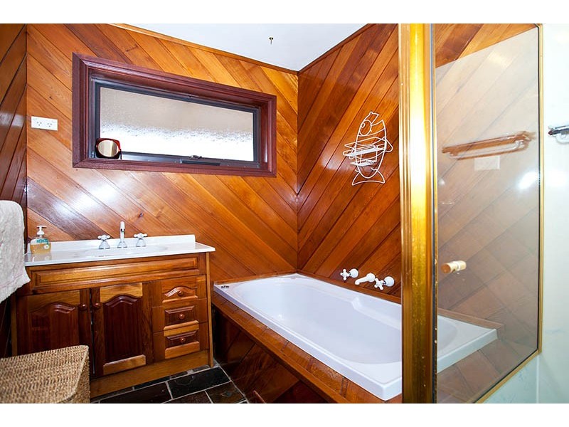 7 Capri Close, Heathcote NSW 2233