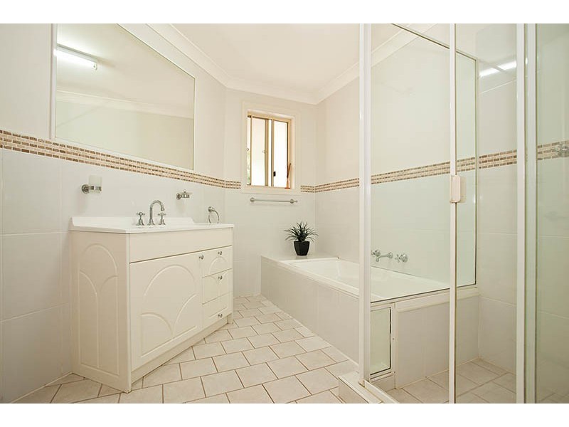 1/2 Wollybutt Road, Engadine NSW 2233