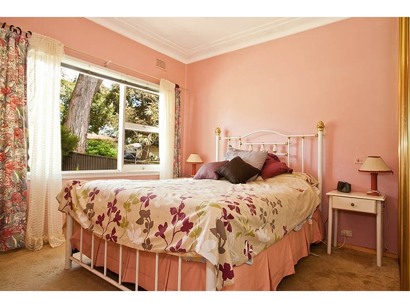 40 Forest Road, Heathcote NSW 2233