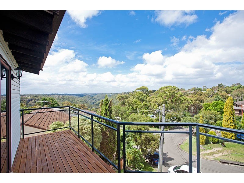 11 Leawarra Street, Engadine NSW 2233