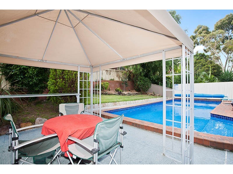 11 Leawarra Street, Engadine NSW 2233