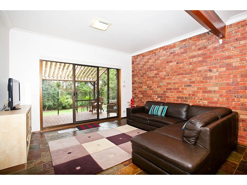 6 Lowry Place, Woronora Heights NSW 2233
