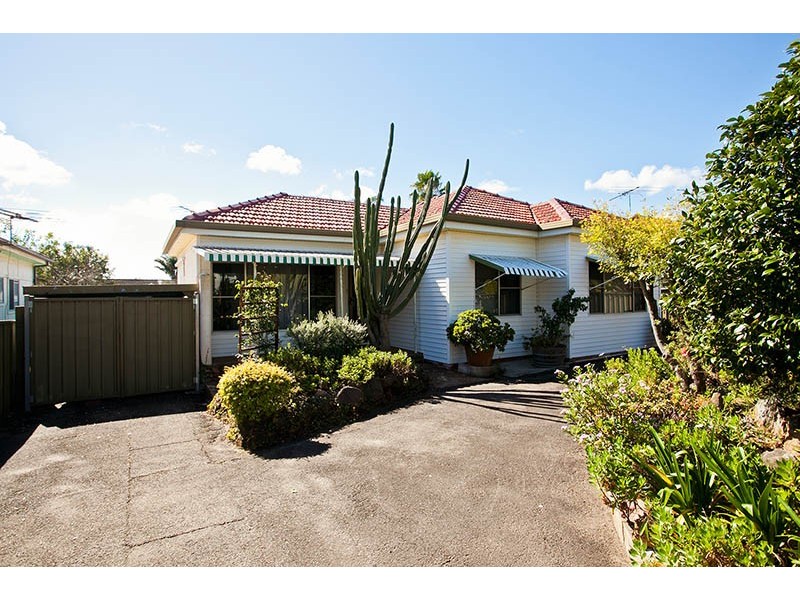 31 Bullecourt Avenue, Engadine NSW 2233