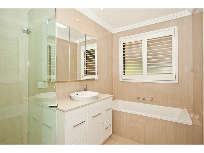 12 Derby Place, Yarrawarrah NSW 2233