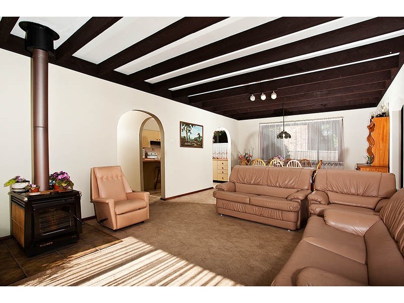 13 Forest Road, Heathcote NSW 2233