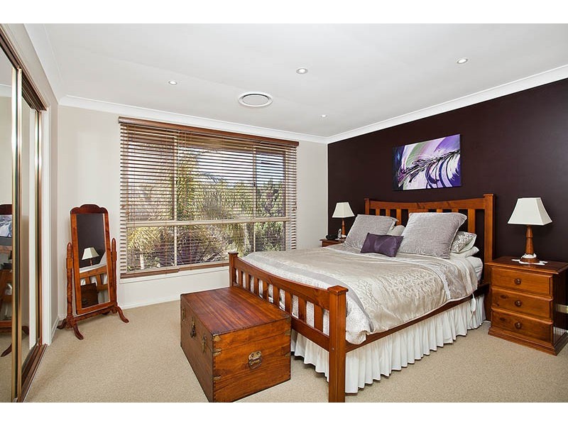 18 Mannikin Drive, Woronora Heights NSW 2233