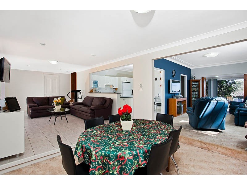 12 Tinakill Avenue, Engadine NSW 2233