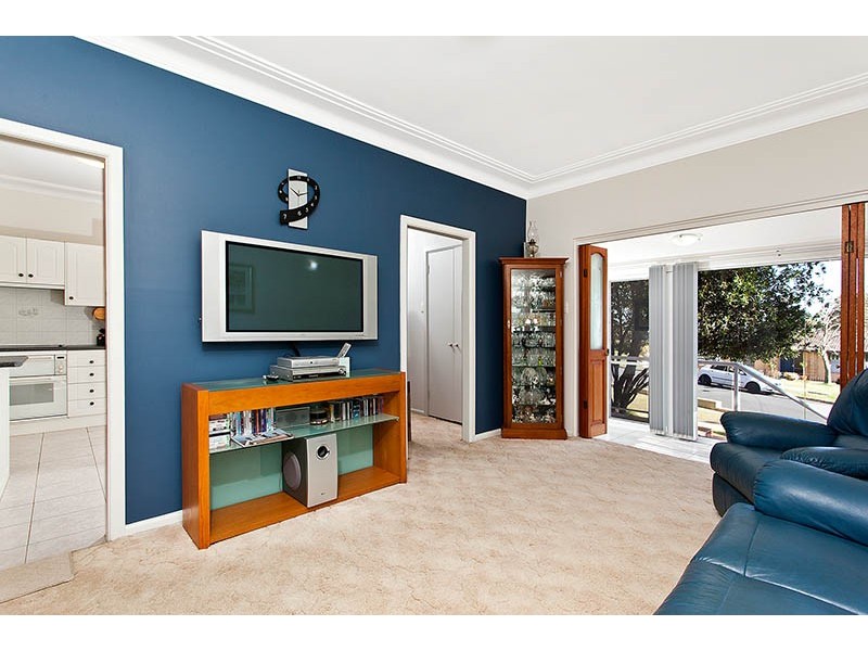 12 Tinakill Avenue, Engadine NSW 2233