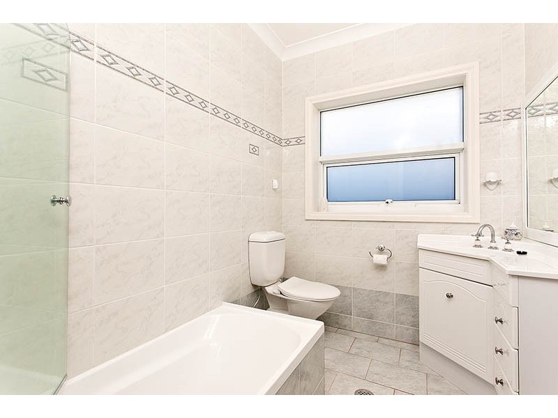 12 Tinakill Avenue, Engadine NSW 2233