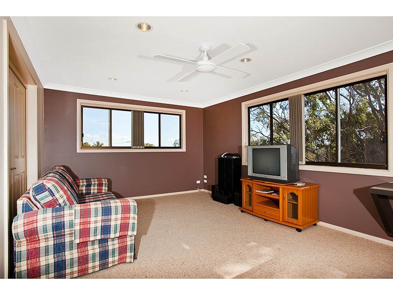 12 Tinakill Avenue, Engadine NSW 2233