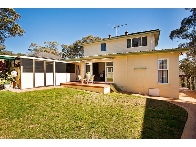 12 Tinakill Avenue, Engadine NSW 2233