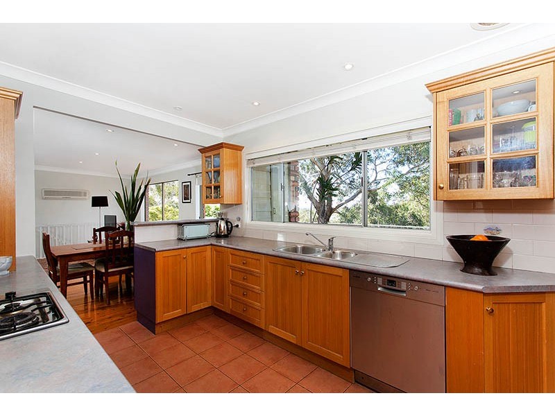 28 Bridgeview Road, Yarrawarrah NSW 2233