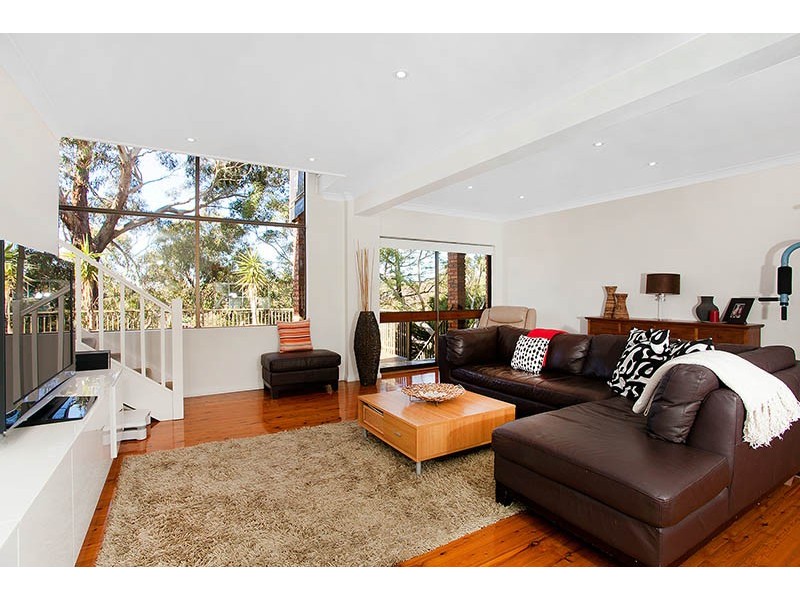 28 Bridgeview Road, Yarrawarrah NSW 2233