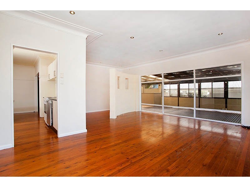 26 Lantana Road, Engadine NSW 2233