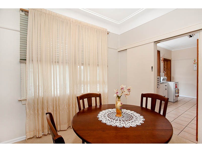 8 Buckle Avenue, Engadine NSW 2233