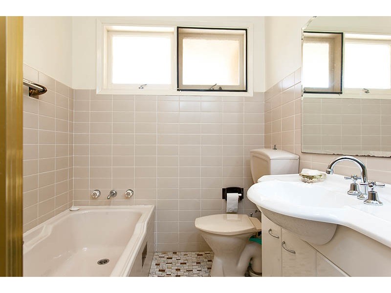 4 Kinross Place, Engadine NSW 2233