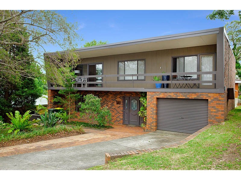 1 Sladden Road, Yarrawarrah NSW 2233